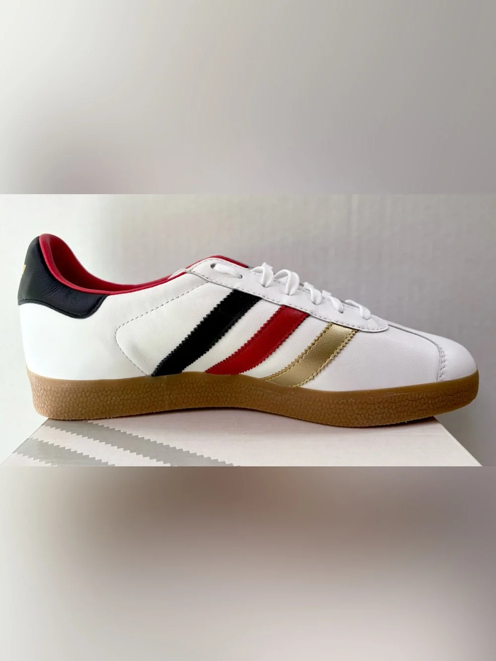 Adidas Deutschland Germany White Black Red Gold Gum Shoes Men’s US 9 M AQ1200